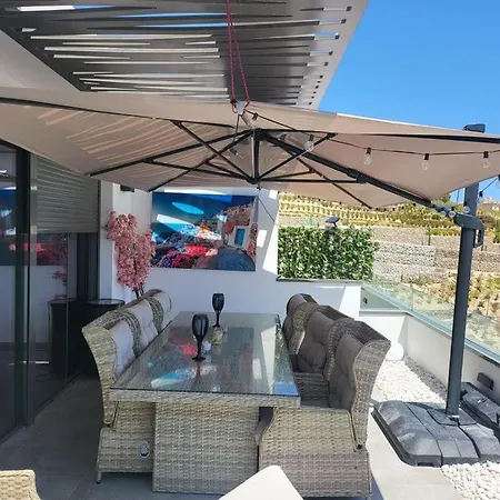 Family Penthouse - Jacuzzi, Seaview Benidorm, Albir, Altea Appartement Finestrat